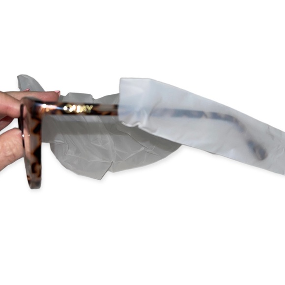 QUAY All Nighter Bluelight Glasses Milky Tortoise Frame Blue Light Blocking Lens - Picture 6 of 9